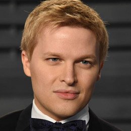 Ronan Farrow profile picture