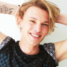Jamie Campbell Bower profile picture