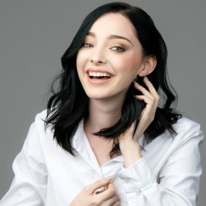 Emma Dumont