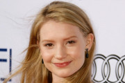 Mia Wasikowska