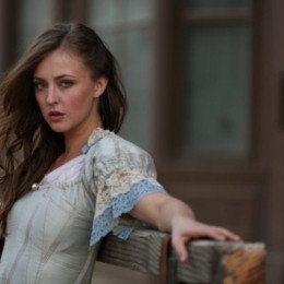 Katharine Isabelle profile picture