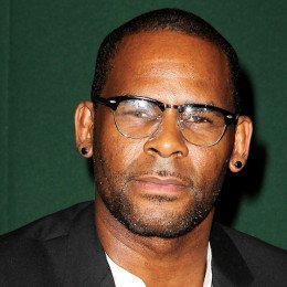 R Kelly profile picture
