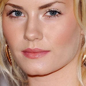 Elisha Cuthbert
