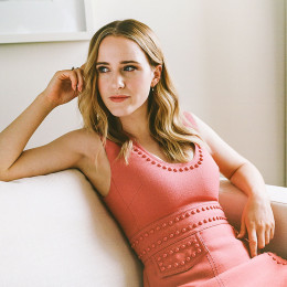 Rachel Brosnahan profile picture