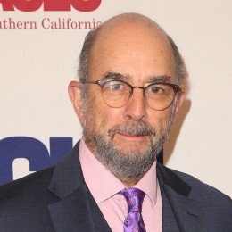 Richard Schiff profile picture